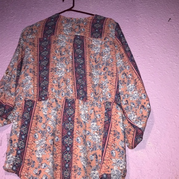 XL woman’s floral boho tunic blouse - Picture 2 of 5